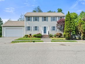 31 Emerald Dr, Lynn MA 01904