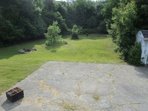 585 Charlton St, Southbridge MA 01550