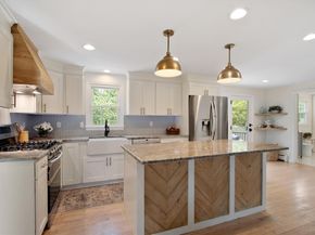 32 Indian Ridge Dr, Leominster MA 01453