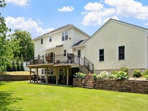 32 Indian Ridge Dr, Leominster MA 01453