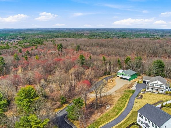 135 Nobscot Drive, Framingham MA 01701