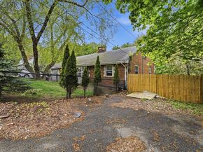 253 Lexington St, Woburn MA 01801