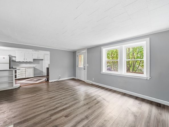 253 Lexington St, Woburn MA 01801