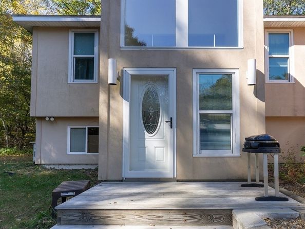 68 Lyon Rd, West Brookfield MA 01585
