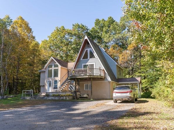 68 Lyon Rd, West Brookfield MA 01585