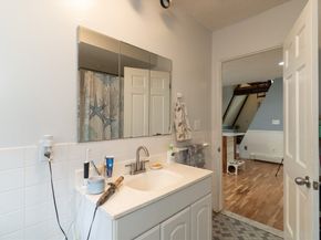 68 Lyon Rd, West Brookfield MA 01585