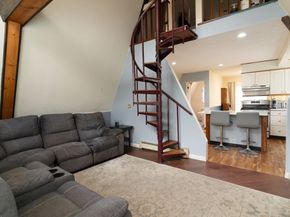68 Lyon Rd, West Brookfield MA 01585