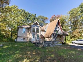 68 Lyon Rd, West Brookfield MA 01585