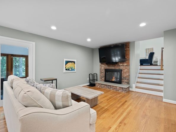10 Fieldstone Way, Boxford MA 01921