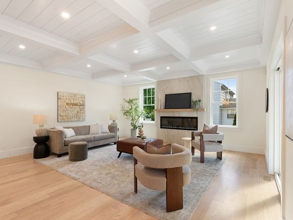 144 Maple Street, Lexington MA 02420