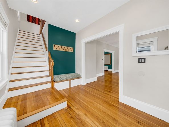 11 North Warren St, Woburn MA 01801