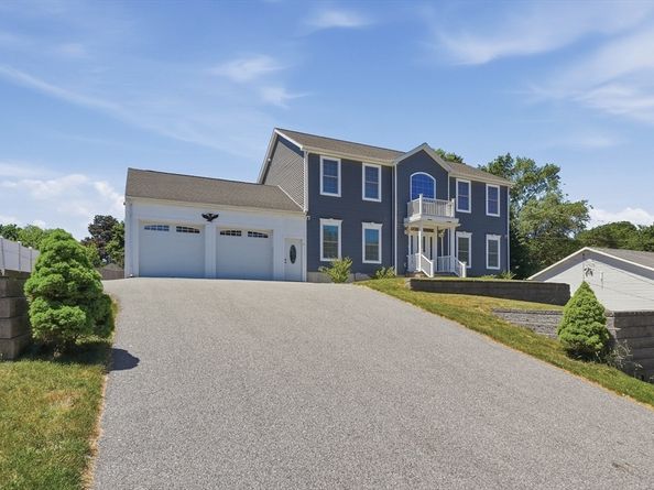 112 Pineland Avenue, Worcester MA 01604