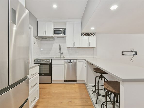 15 Saint George St 1, Boston MA 02118