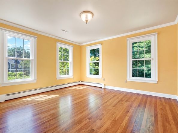 8 Saddle Way, Walpole MA 02081