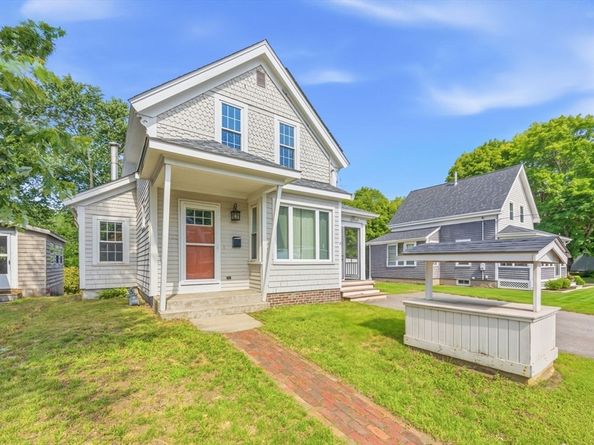 16 Linwood St, Holbrook MA 02343