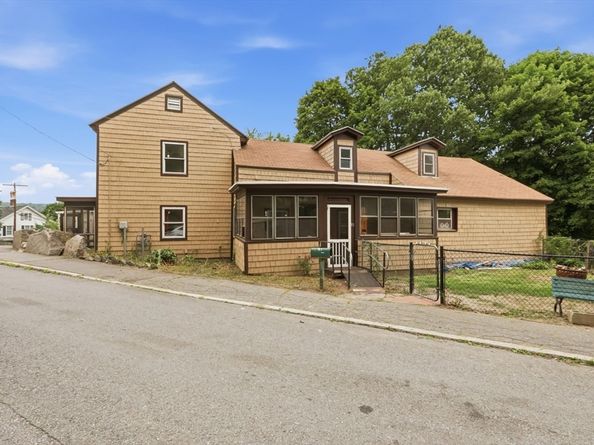 91 Walnut, Fitchburg MA 01420