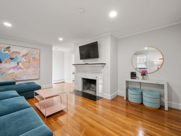 65-67 Saint James Circle, Newton MA 02458