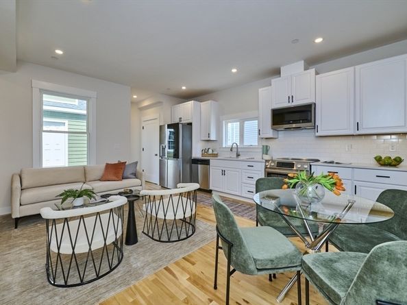 17 Macarthur Street, Somerville MA 02143