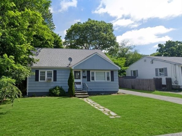 16 Longwood Avenue, Peabody MA 01960
