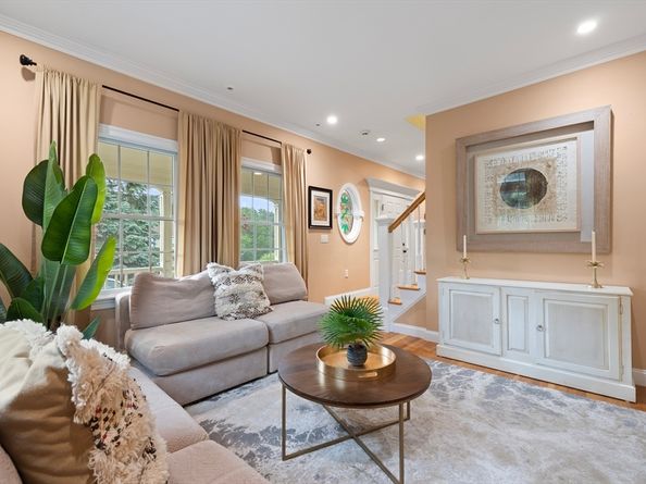 241 Ridge St, Winchester MA 01890