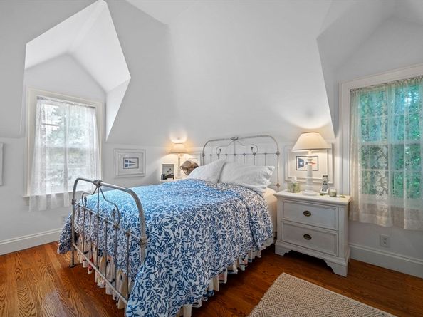 17 Crowninshield Road, Marblehead MA 01945