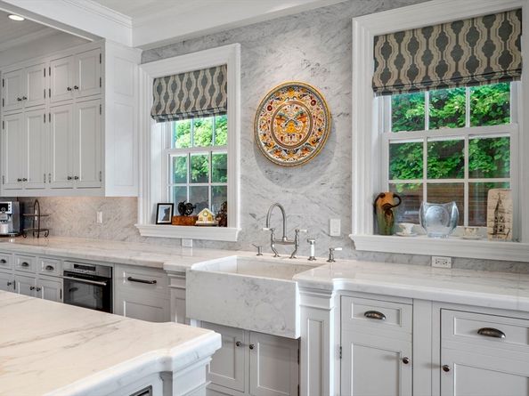 17 Crowninshield Road, Marblehead MA 01945