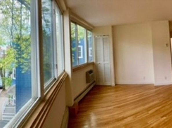 516 Green 3D, Cambridge MA 02139