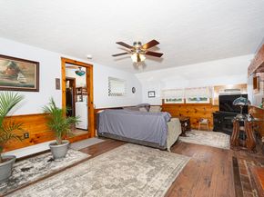 926 Old Turnpike Rd, Oakham MA 01068