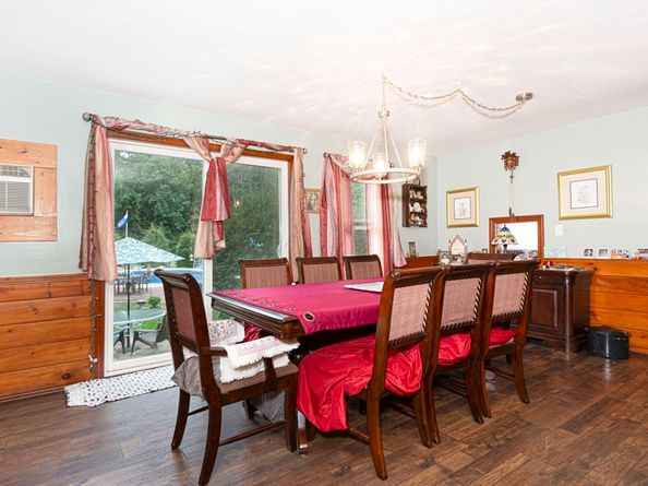 926 Old Turnpike Rd, Oakham MA 01068