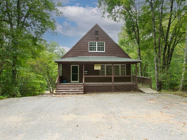 926 Old Turnpike Rd, Oakham MA 01068