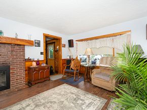 926 Old Turnpike Rd, Oakham MA 01068