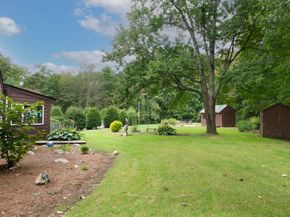 926 Old Turnpike Rd, Oakham MA 01068