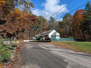 216 Fiske St, Southbridge MA 01550