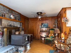 216 Fiske St, Southbridge MA 01550