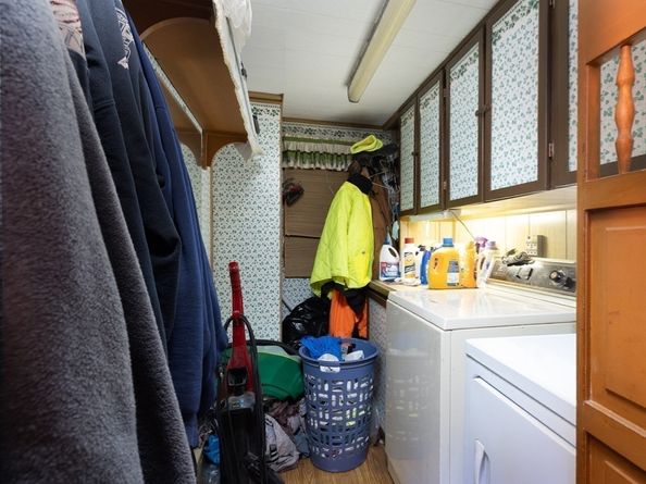 216 Fiske St, Southbridge MA 01550