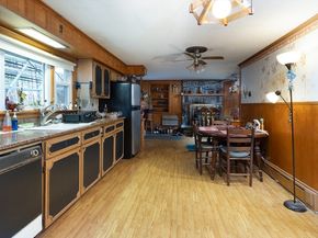 216 Fiske St, Southbridge MA 01550