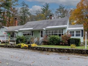 216 Fiske St, Southbridge MA 01550