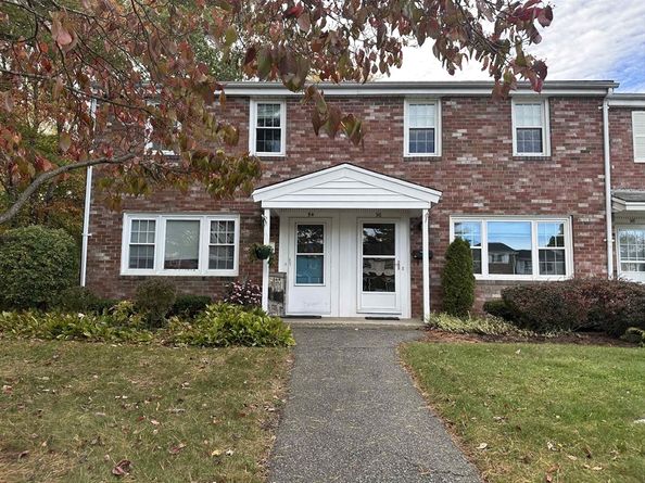 96 Coventry Cir 96, Brockton MA 02301