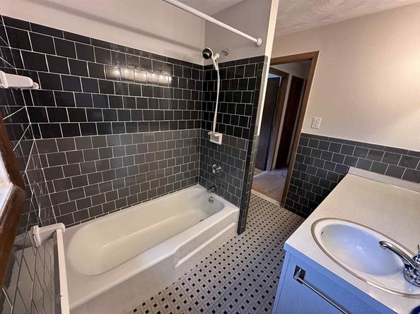 96 Coventry Cir 96, Brockton MA 02301