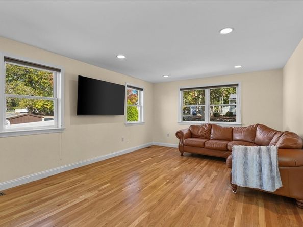 75 Border Road, Reading MA 01867