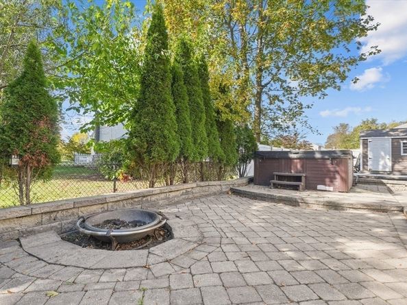 75 Border Road, Reading MA 01867