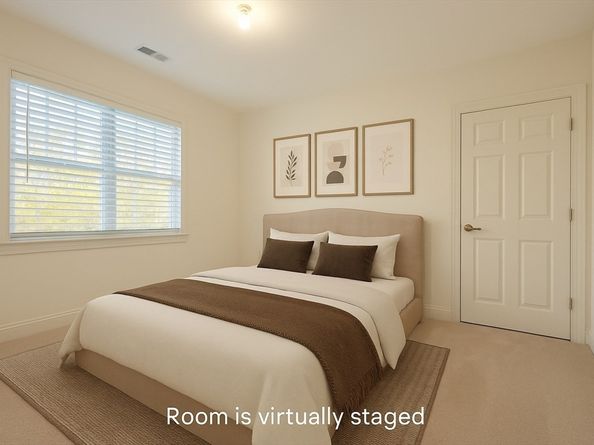 8 Stagecoach Circle 8, Westborough MA 01581