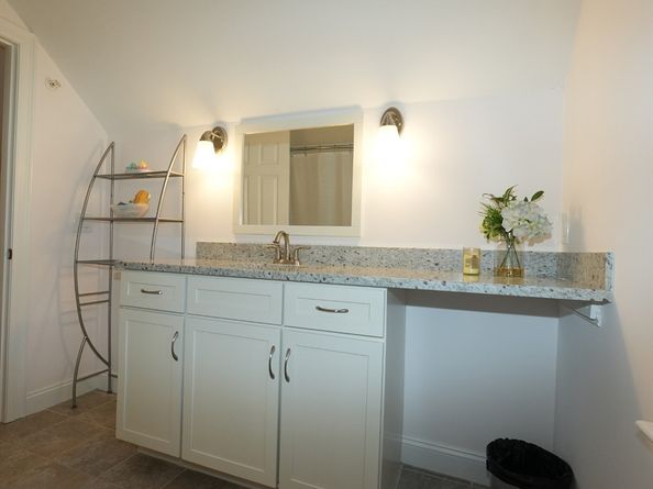 8 Stagecoach Circle 8, Westborough MA 01581