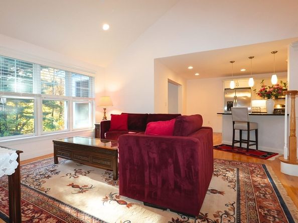 8 Stagecoach Circle 8, Westborough MA 01581