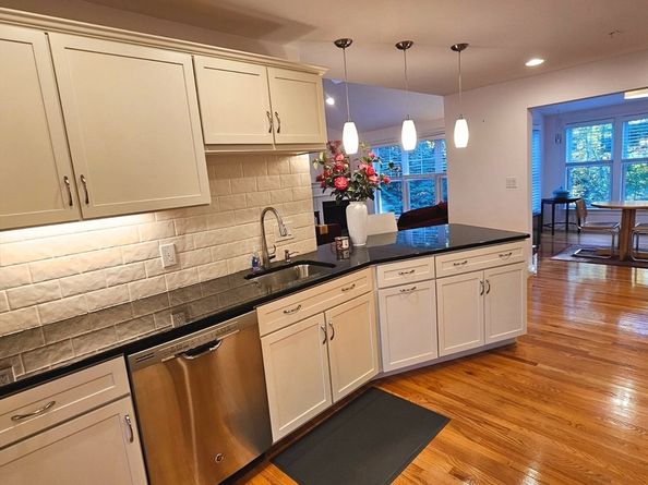 8 Stagecoach Circle 8, Westborough MA 01581
