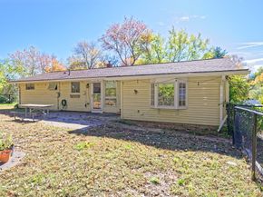 32 Colonial Way, Holliston MA 01746