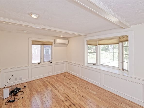 32 Colonial Way, Holliston MA 01746