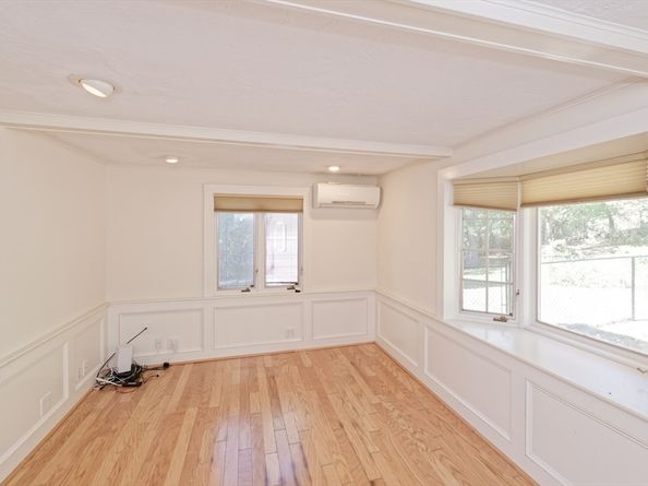 32 Colonial Way, Holliston MA 01746