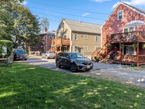 223 Neponset 2, Boston MA 02122