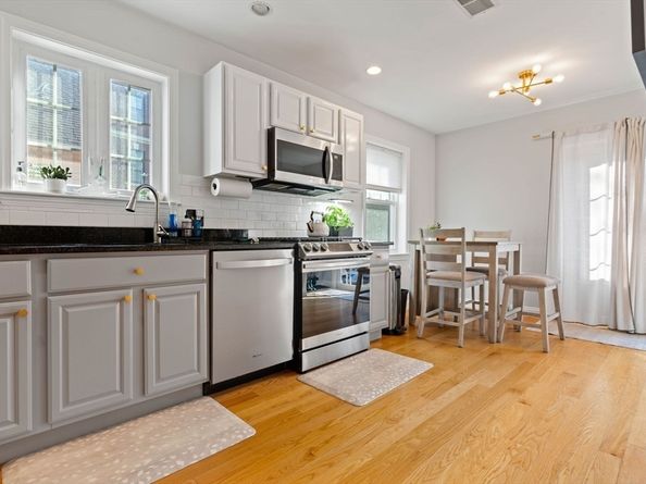 223 Neponset 2, Boston MA 02122